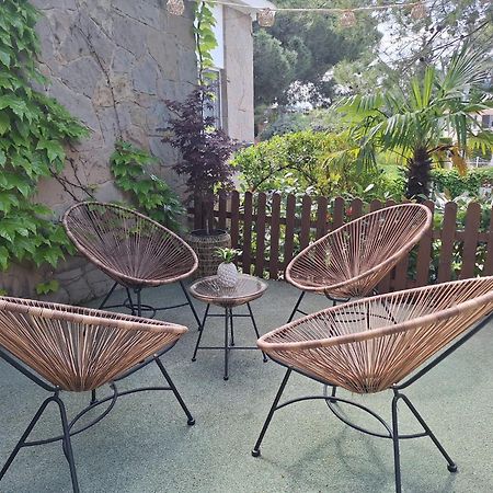 Casa Acogedora Familiar Con Piscina Palleja Bagian luar foto