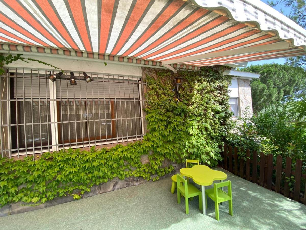 Casa Acogedora Familiar Con Piscina Palleja Bagian luar foto