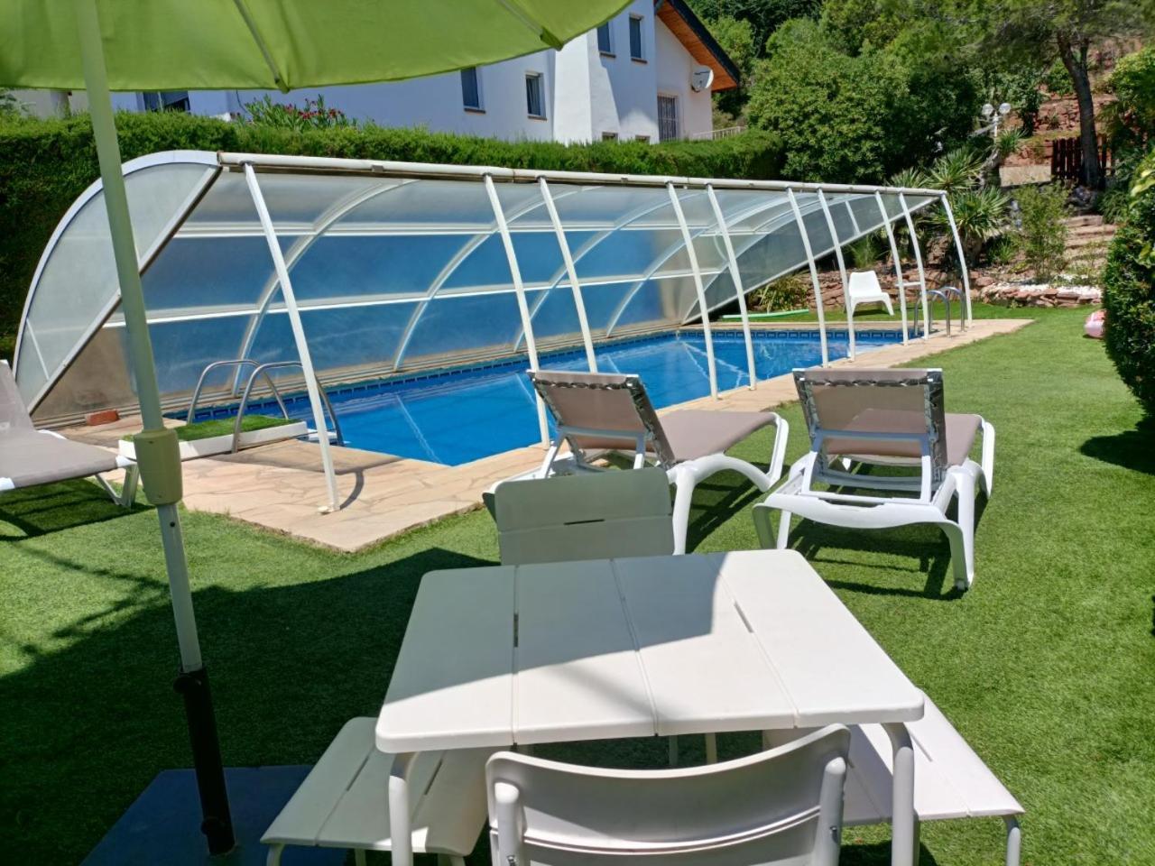 Casa Acogedora Familiar Con Piscina Palleja Bagian luar foto