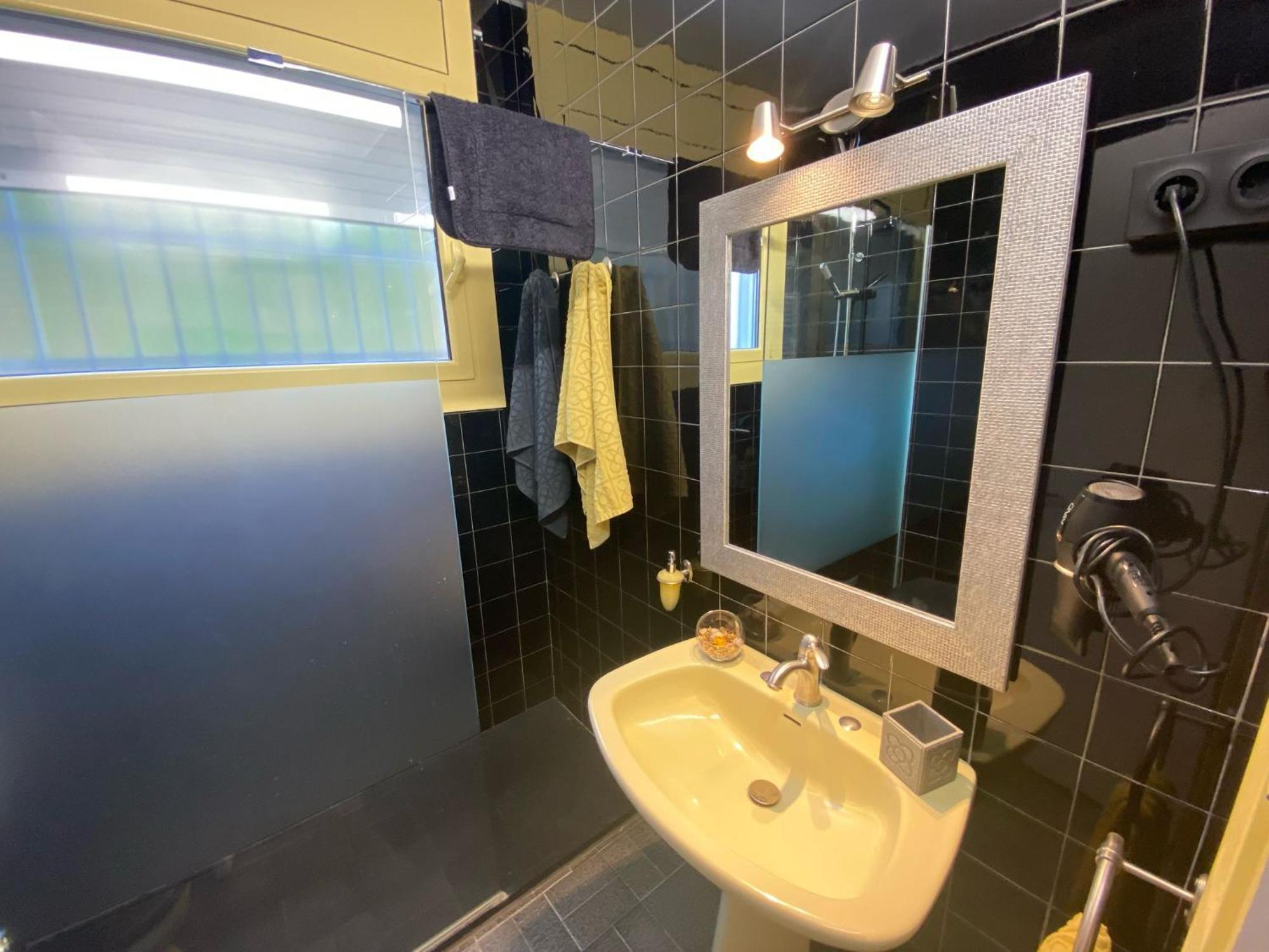 Casa Acogedora Familiar Con Piscina Palleja Bagian luar foto