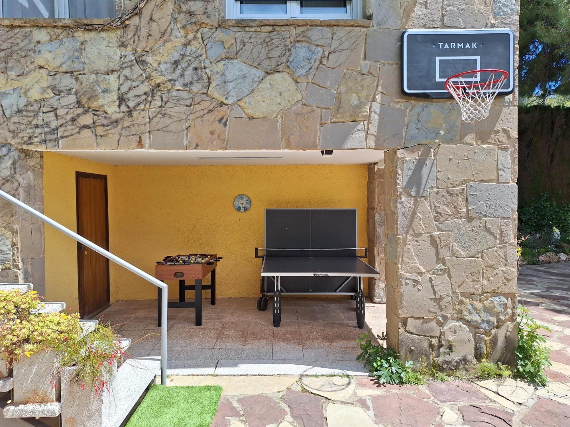 Casa Acogedora Familiar Con Piscina Palleja Bagian luar foto